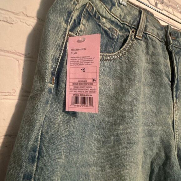 Wild Fable Women’s Mid-Rise Denim Jean Shorts – Size 12 – Medium Wash – New with - Picture 2 of 4